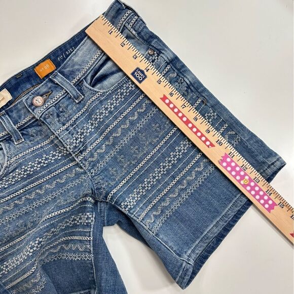 Anthropology Pilcro and the Letterpress Stet Embroidered Jean Shorts Size 26 - Picture 9 of 12